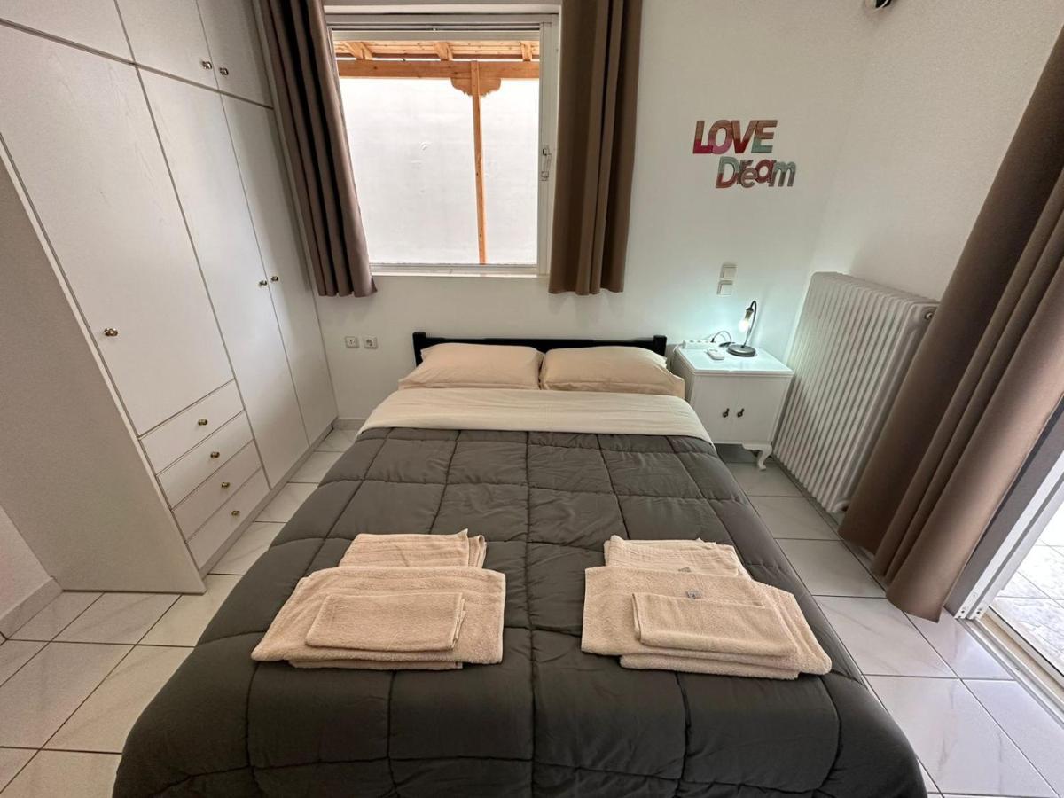 La Vita Apartments-Near Airport & Sea 아르테미다 외부 사진